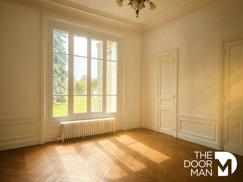 Demeure - 250 m² - 10 pièces