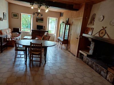 Maison - 100 m² - 6 pièces