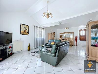 Maison - 130 m² - 6 pièces