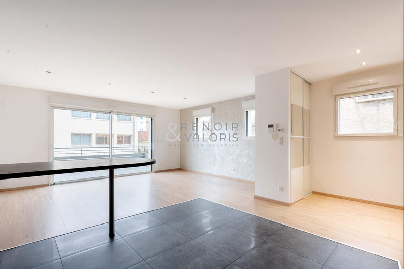 Loft - 100 m² - 5 pièces