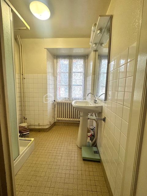 Maison en pierre - 85 m² - 5 pièces