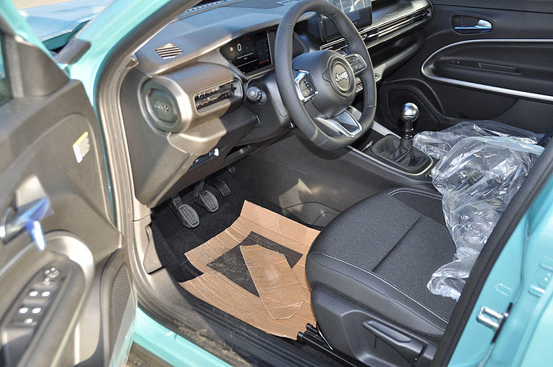 Jeep Avenger altitude+ 1.2 turbo t3 100