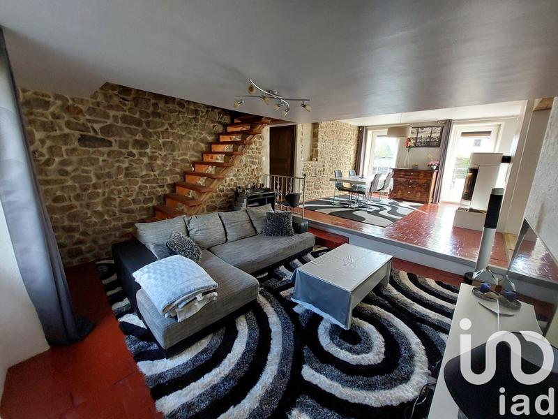 Maison - 214 m² - 8 pièces