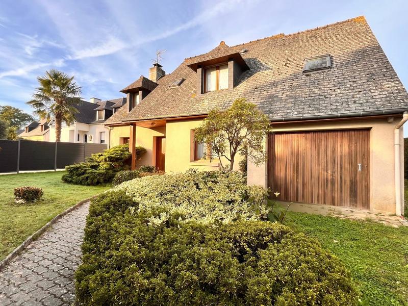 Maison - 94 m² - 6 pièces