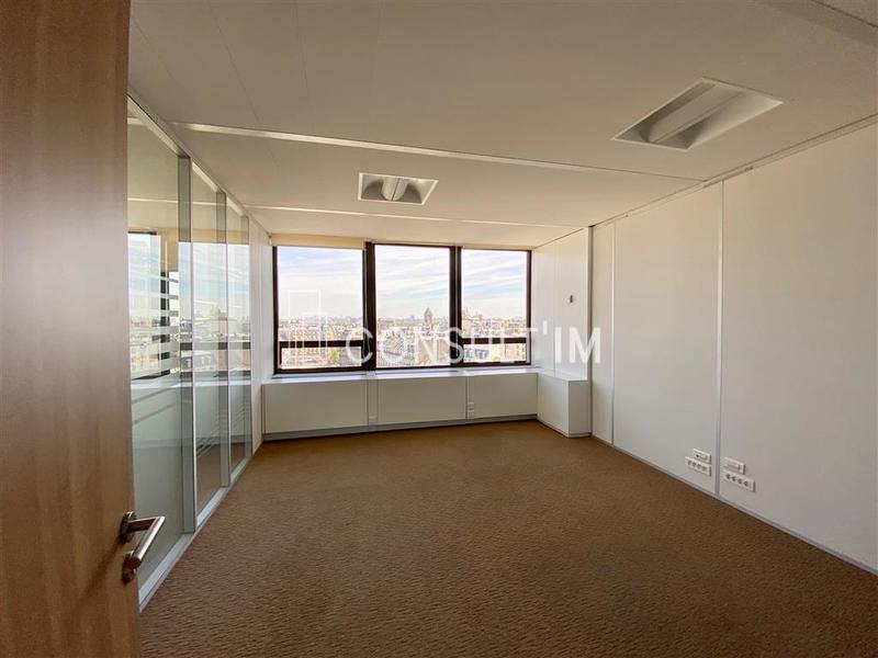 Bureau - 390 m²