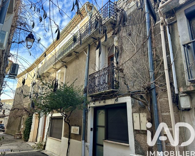 Maison de village - 257 m² - 12 pièces