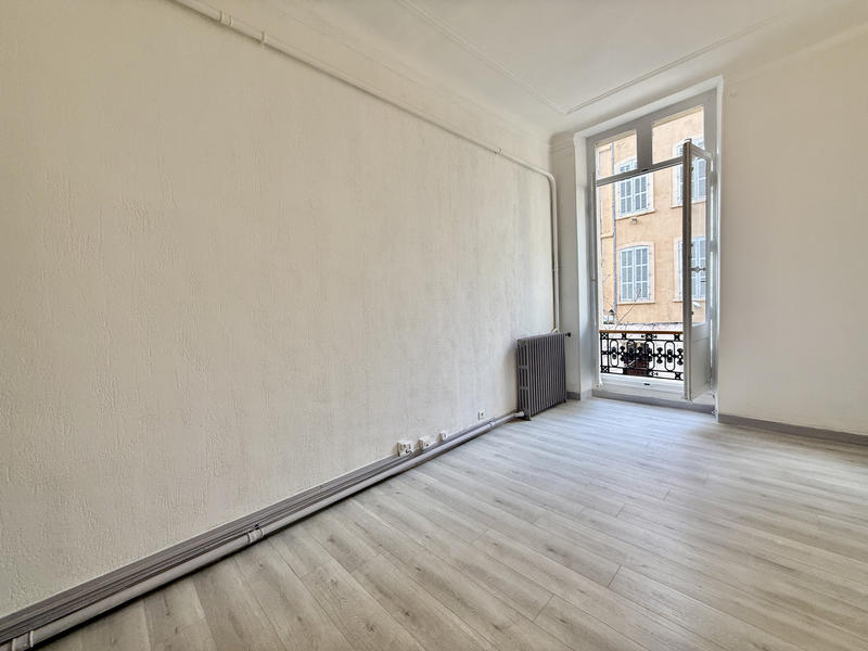 Appartement - 136 m² - 5 pièces