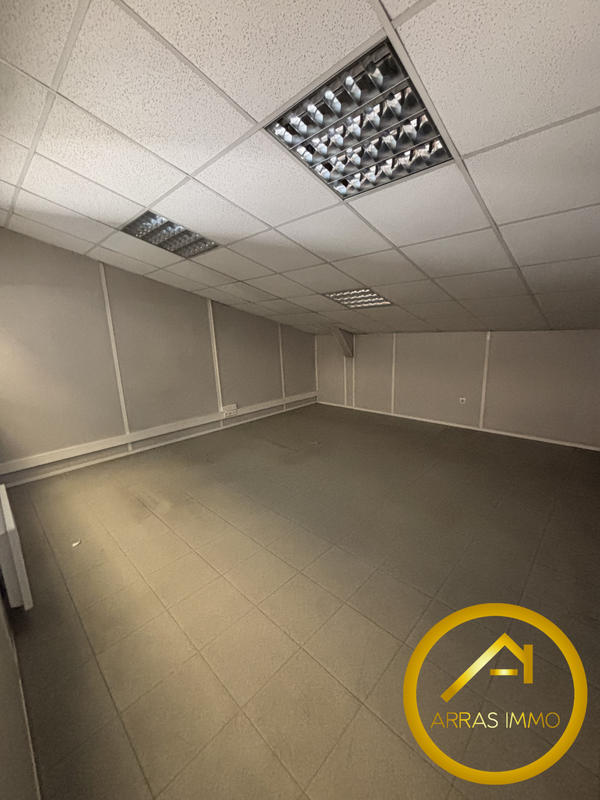 Local d'activités - 480 m²