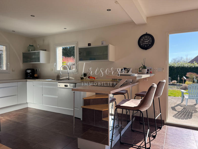 Maison - 190 m² - 6 pièces