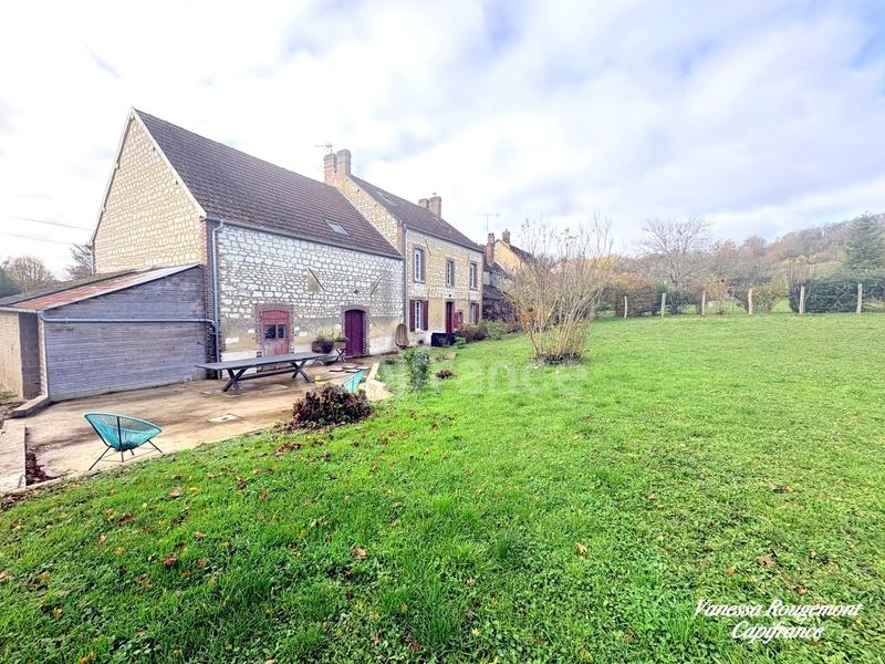 Maison - 225 m² - 8 pièces