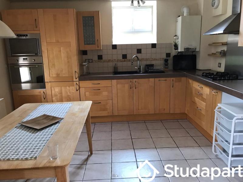 Chambre - 9 m² - 1 pièce