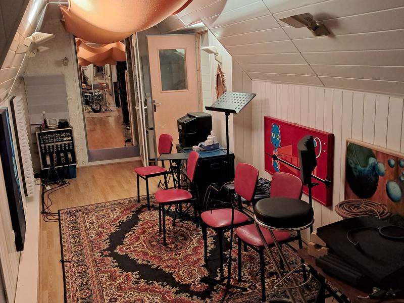 Maison ancienne - 298 m² - 6 pièces