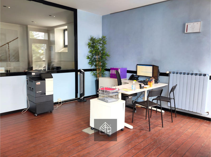 Bureau - 89 m² - 5 pièces