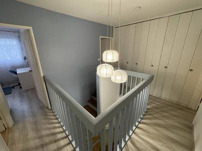 Appartement - 97 m² - 6 pièces