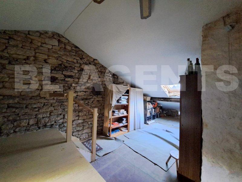 Maison - 300 m² - 7 pièces