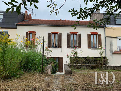 Maison - 101 m² - 7 pièces