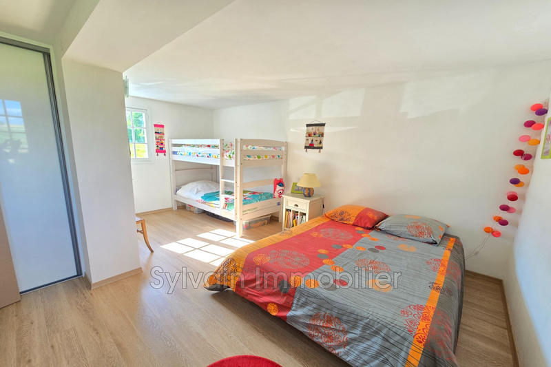 Maison - 100 m² - 6 pièces