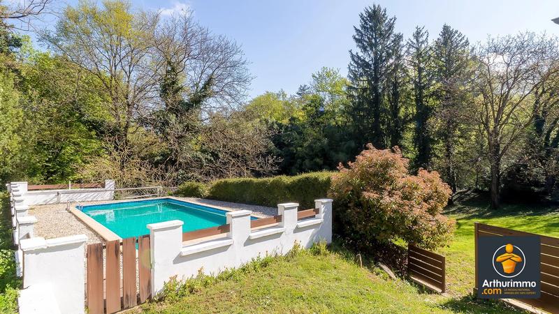 Maison - 170 m² - 7 pièces