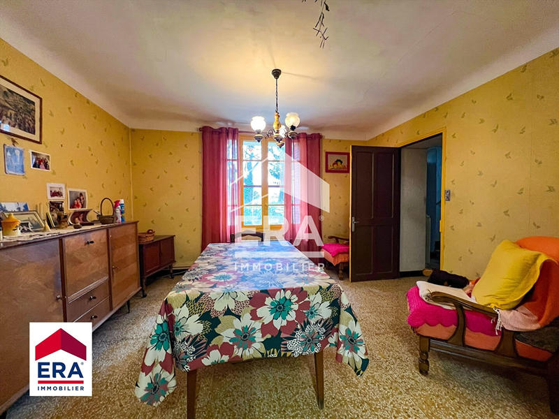 Maison - 272 m² - 12 pièces