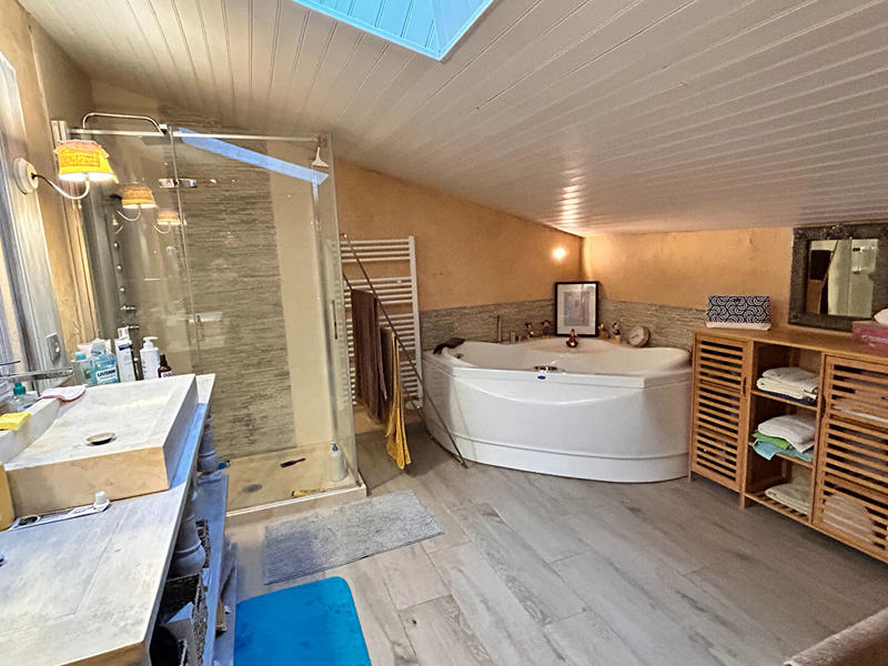 Longère - 256 m² - 8 pièces