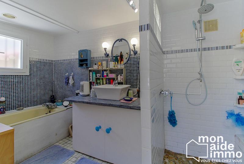 Maison traditionnelle - 135 m² - 5 pièces