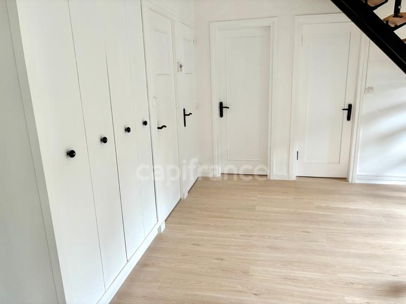 Maison - 137 m² - 6 pièces