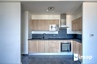 Appartement - 90 m² - 4 pièces