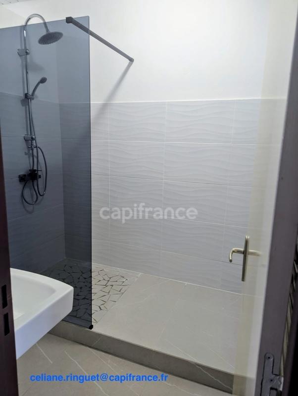 Immeuble - 247 m² - 11 pièces