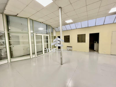 Local d'activités - 576 m²