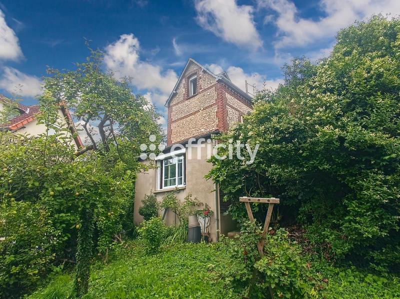 Maison - 140 m² - 7 pièces