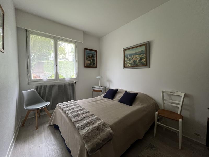 Maison traditionnelle - 168 m² - 8 pièces