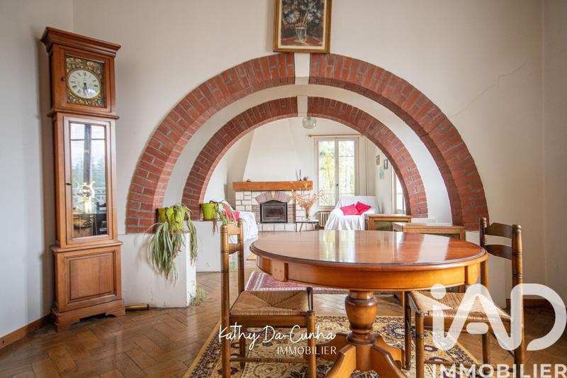 Maison de maîtres - 246 m² - 10 pièces