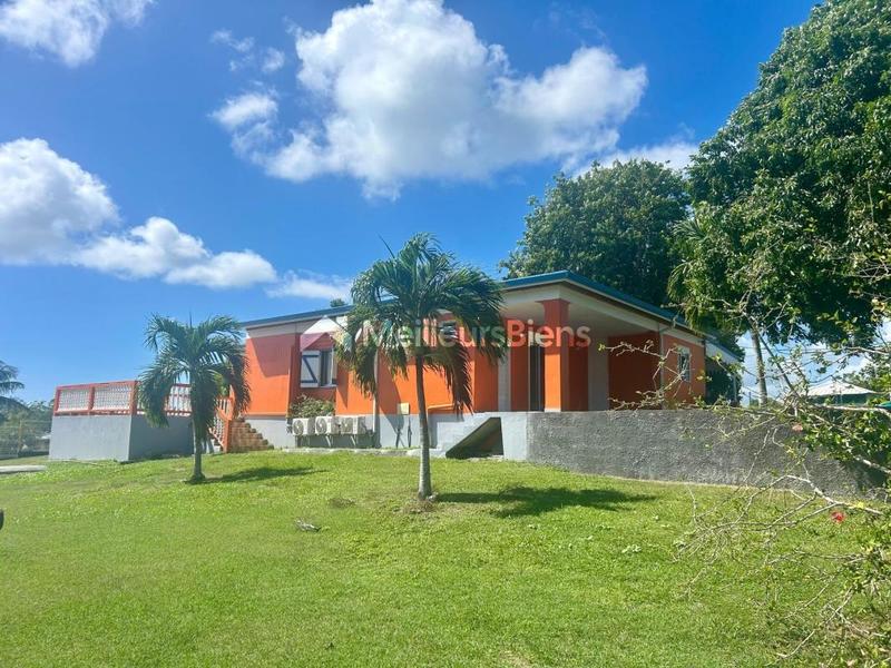 Maison - 120 m² - 5 pièces