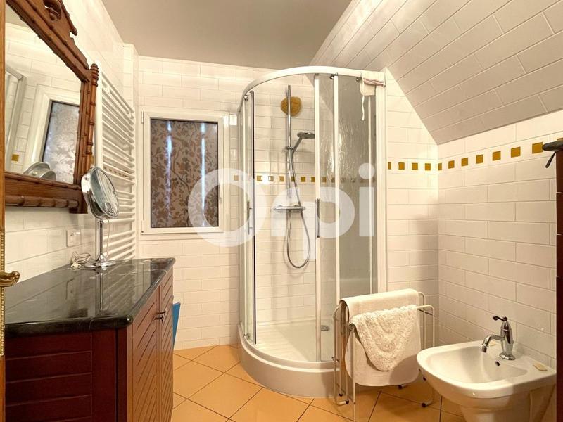 Maison - 178 m² - 6 pièces