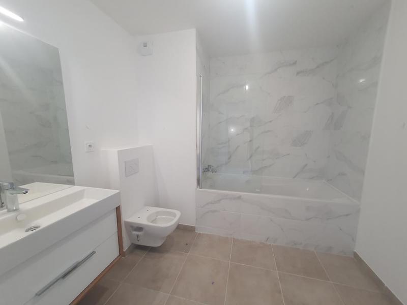 Appartement - 79 m² - 3 pièces