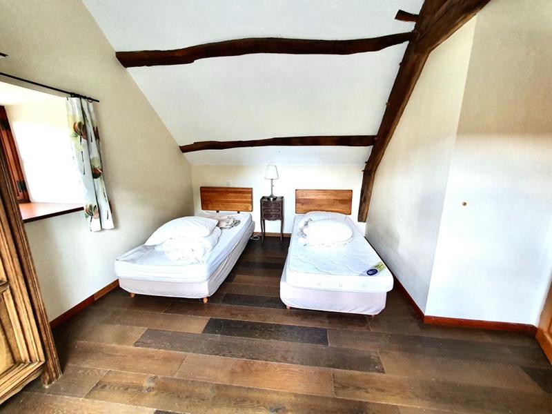 Maison - 352 m² - 16 pièces