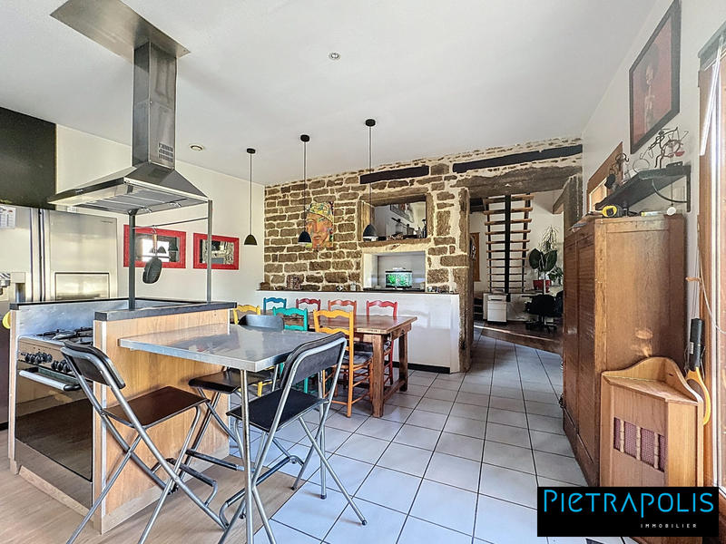 Maison - 170 m² - 6 pièces