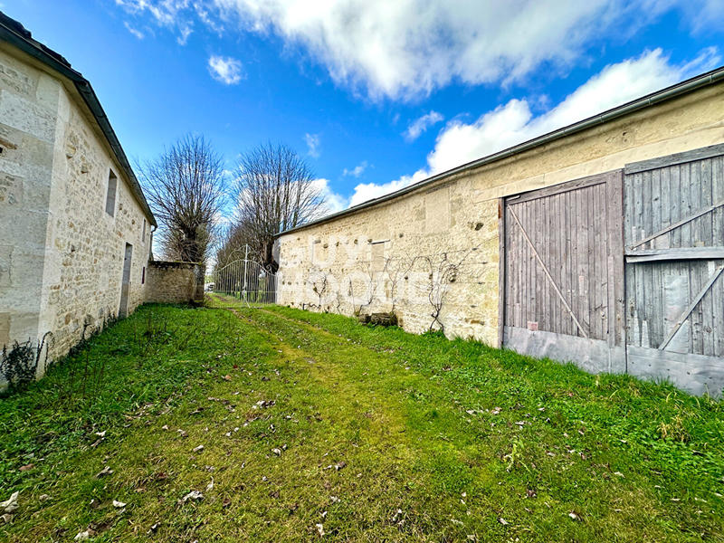 Maison - 216 m² - 8 pièces