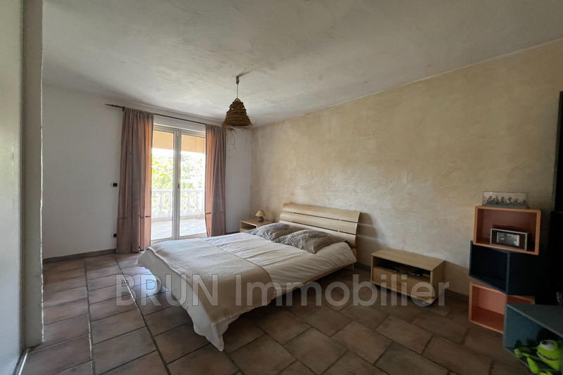 Villa - 280 m² - 7 pièces