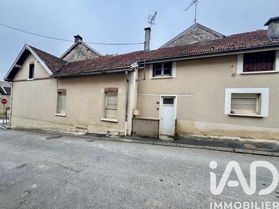 Maison - 200 m² - 5 pièces
