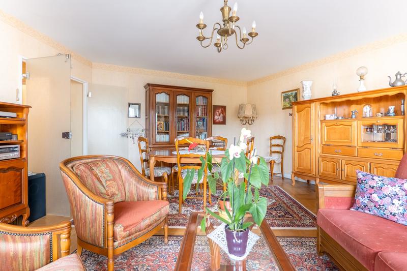 Appartement - 102 m² - 4 pièces