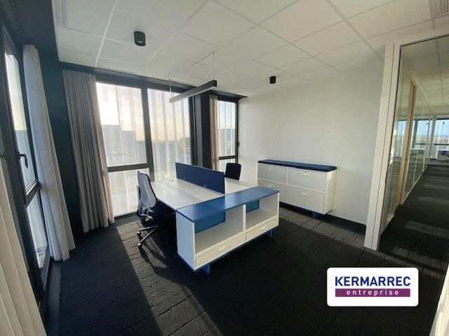 Bureau - 408 m²