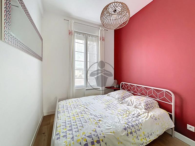 Appartement - 65 m² - 5 pièces