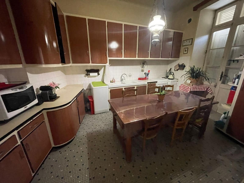 Maison - 336 m² - 14 pièces