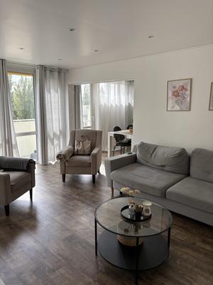 Appartement - 80 m² - 5 pièces