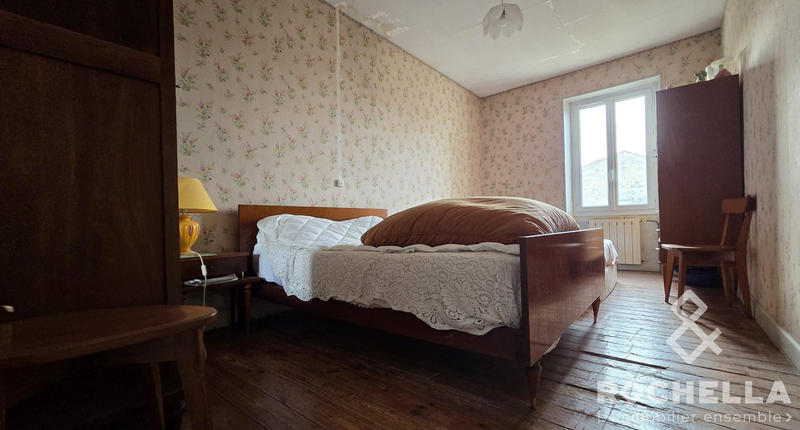 Maison ancienne - 190 m² - 8 pièces