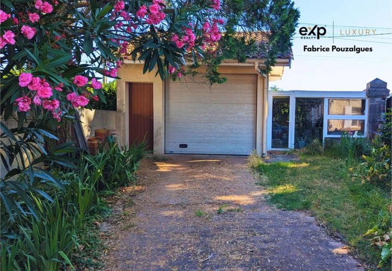 Propriété - 280 m² - 9 pièces