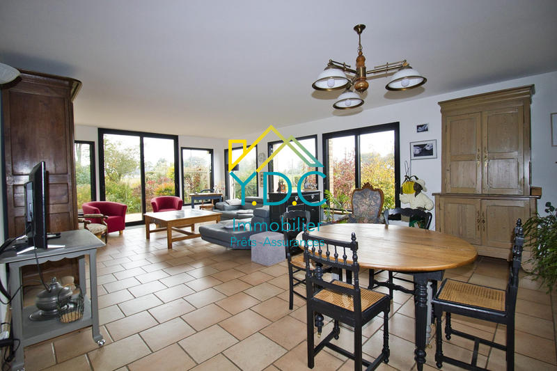 Maison - 162 m² - 8 pièces