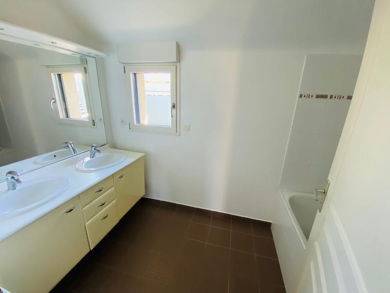 Maison - 108 m² - 6 pièces