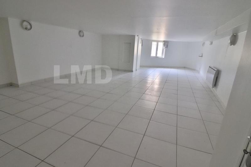 Local commercial - 236 m² - 4 pièces